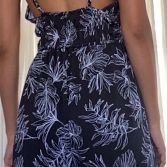 Kendall and Kylie shorts romper xs - Picture 3 of 4